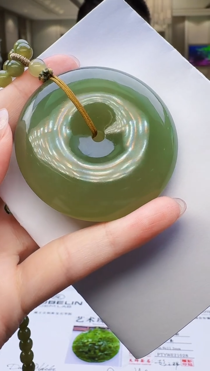 定制和田玉玉届匠心天然和田玉（拍一发一）