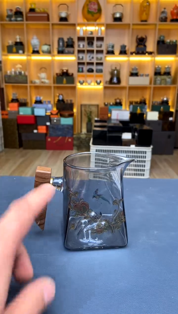 【闪购商品】撤柜高货，价格随便开@@D619