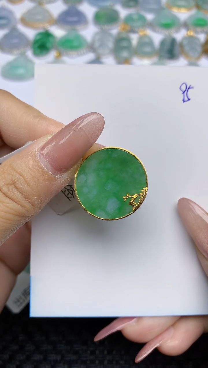 【闪购商品】翡翠颈饰18K金镶嵌天然A货翡翠 95