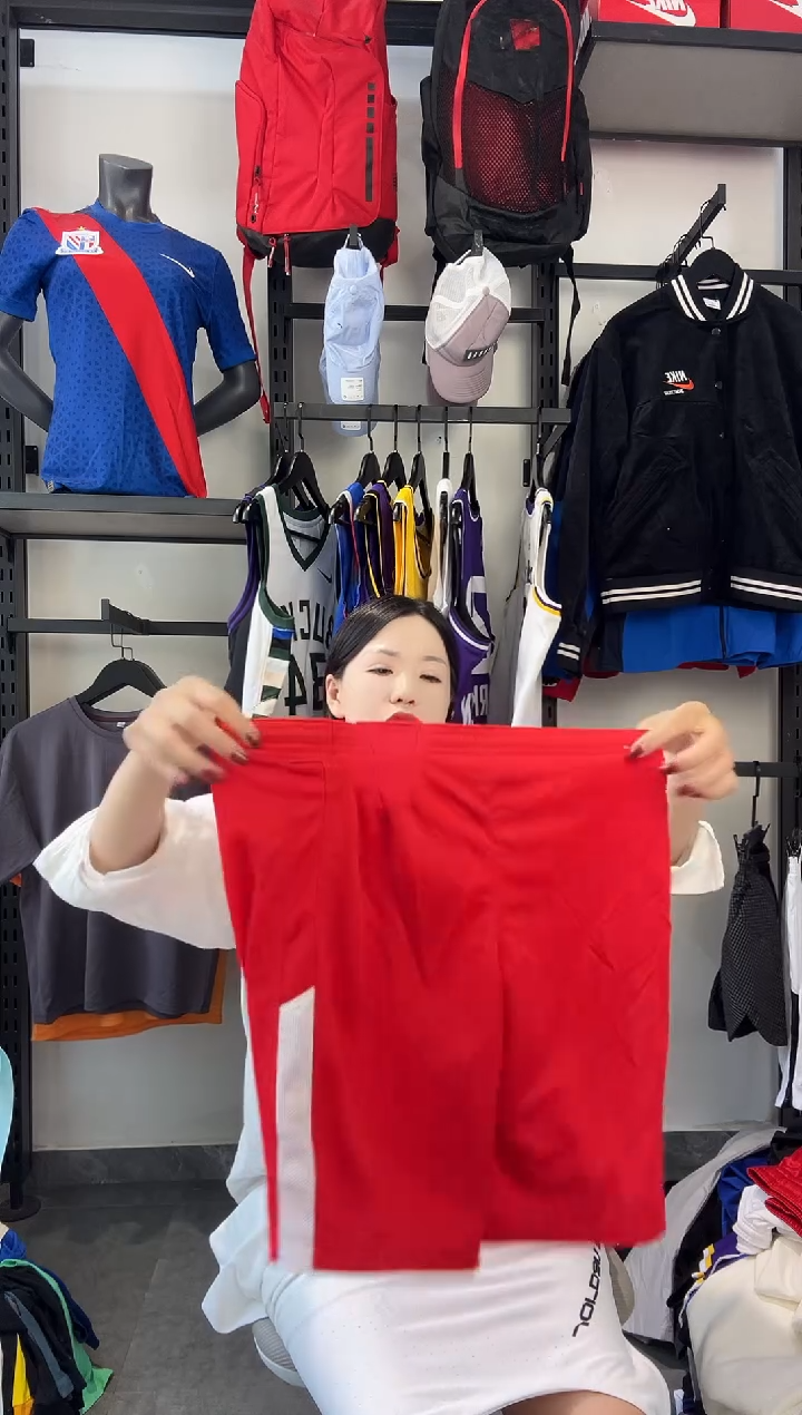 398 ·编码 耐克卫衣服饰过款为准 尺码·