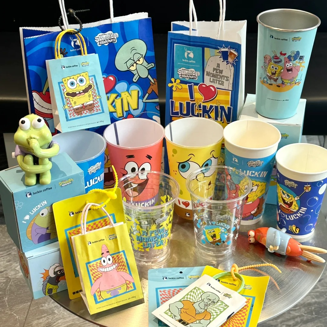 瑞幸联名海绵宝宝周边冷变杯冷水杯可爱二次元杯子六一儿童玩具礼