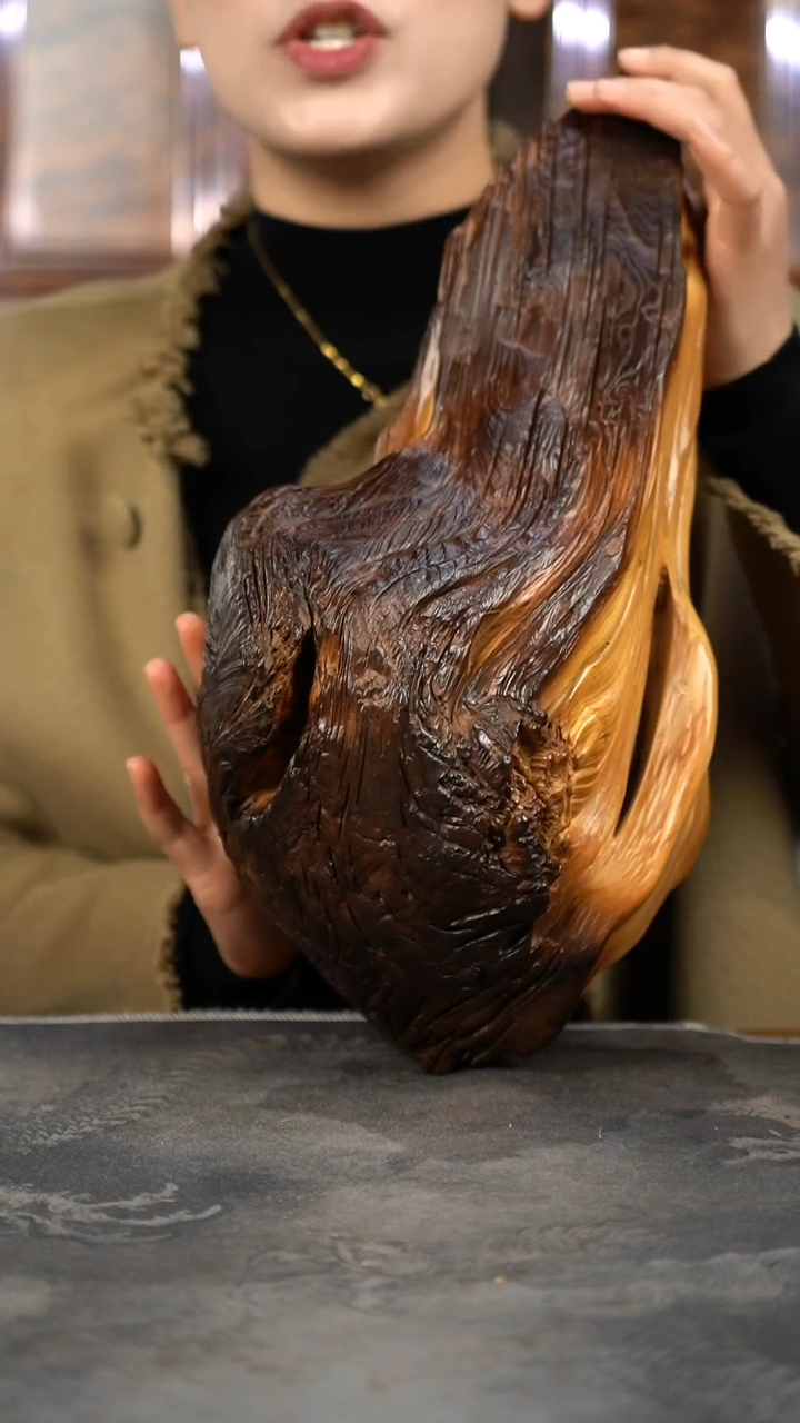 【闪购商品】柏木（崖柏）木雕淳化黑油雷击火烧料自然水磨摆件