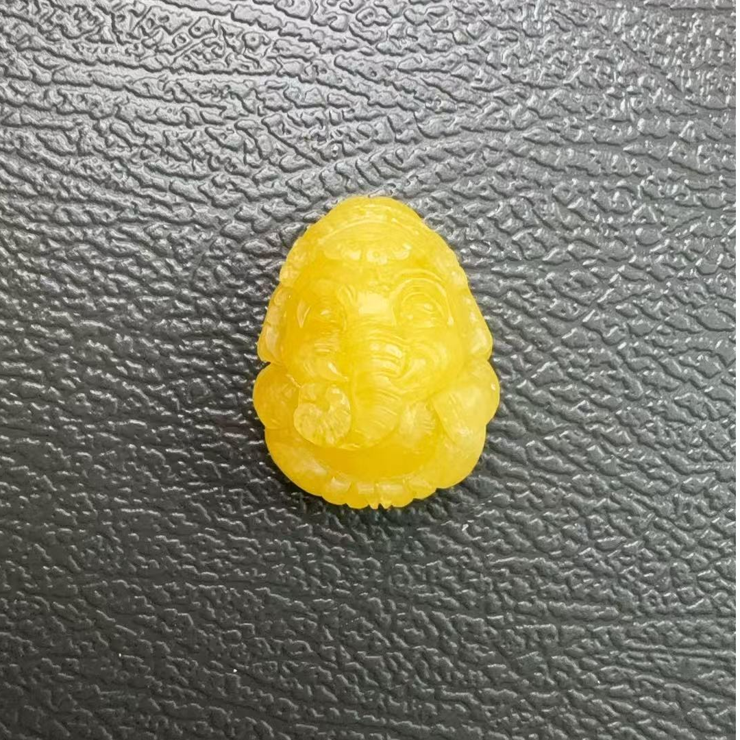 俄料精品象神雕刻件