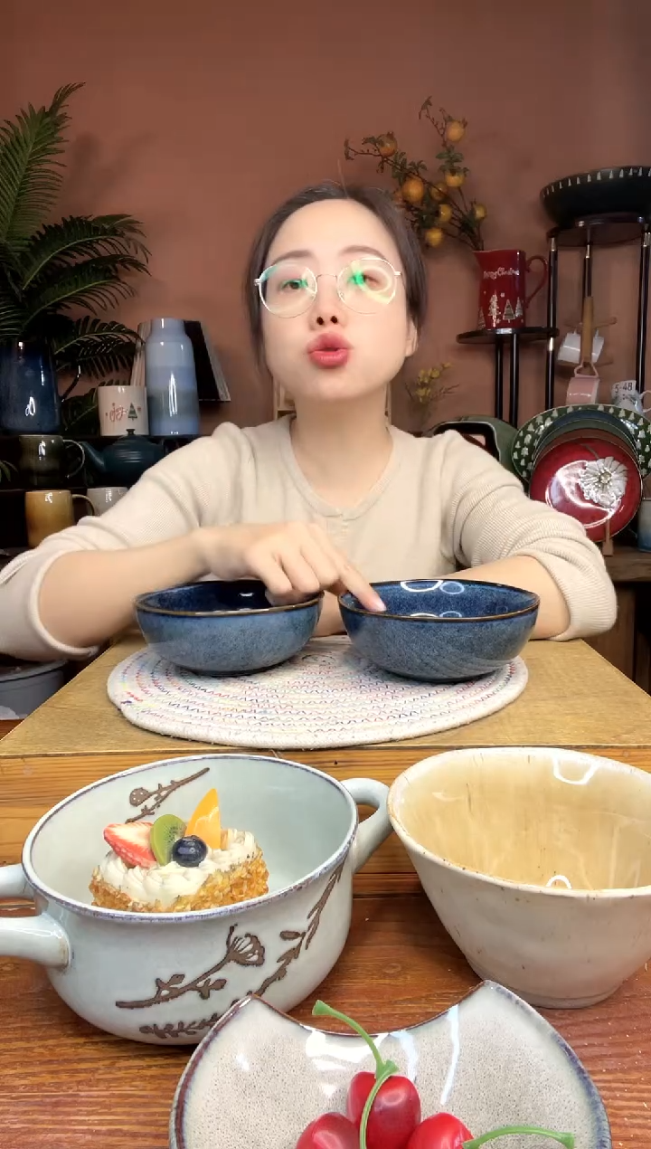 陶瓷4.5英寸蓝色窑变米饭碗  2件 微瑕