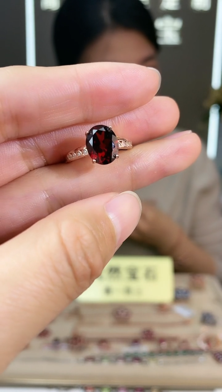 【闪购商品】石榴石手饰银S925镶嵌手饰