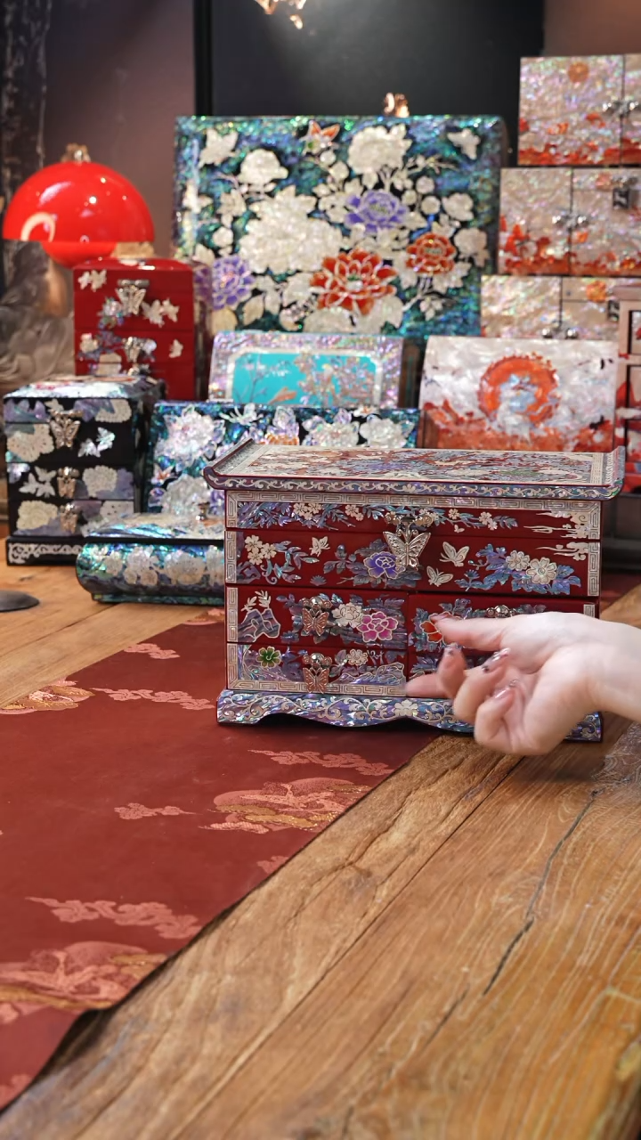 【闪购商品】瓷片豆包儿推荐螺钿摆件