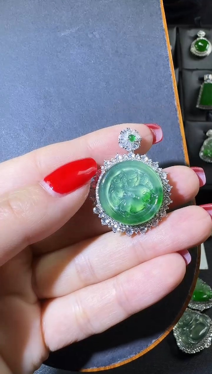 【闪购商品】翡翠耳饰银S925镶嵌麒麟