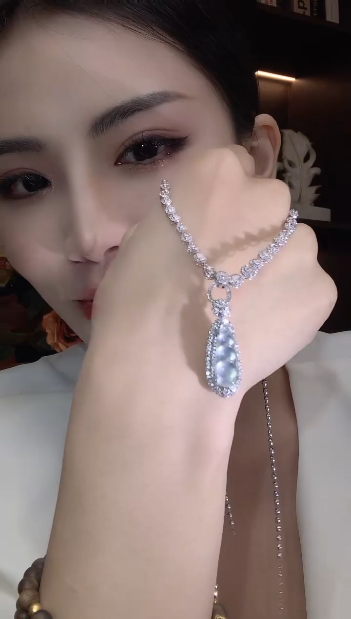 吊坠(不含链)18K金镶嵌翡翠D8