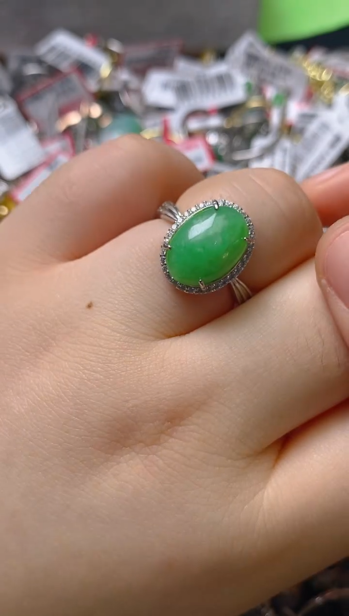 银S925镶嵌戒指翡翠百内无证书