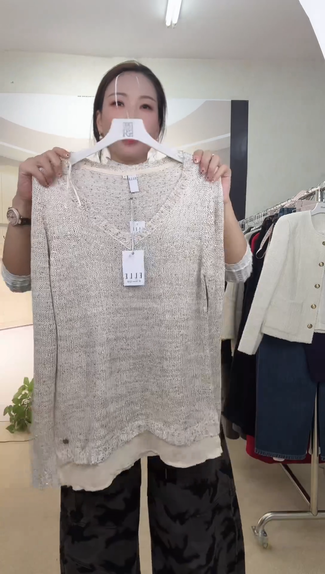 小**?灰色毛衣55555