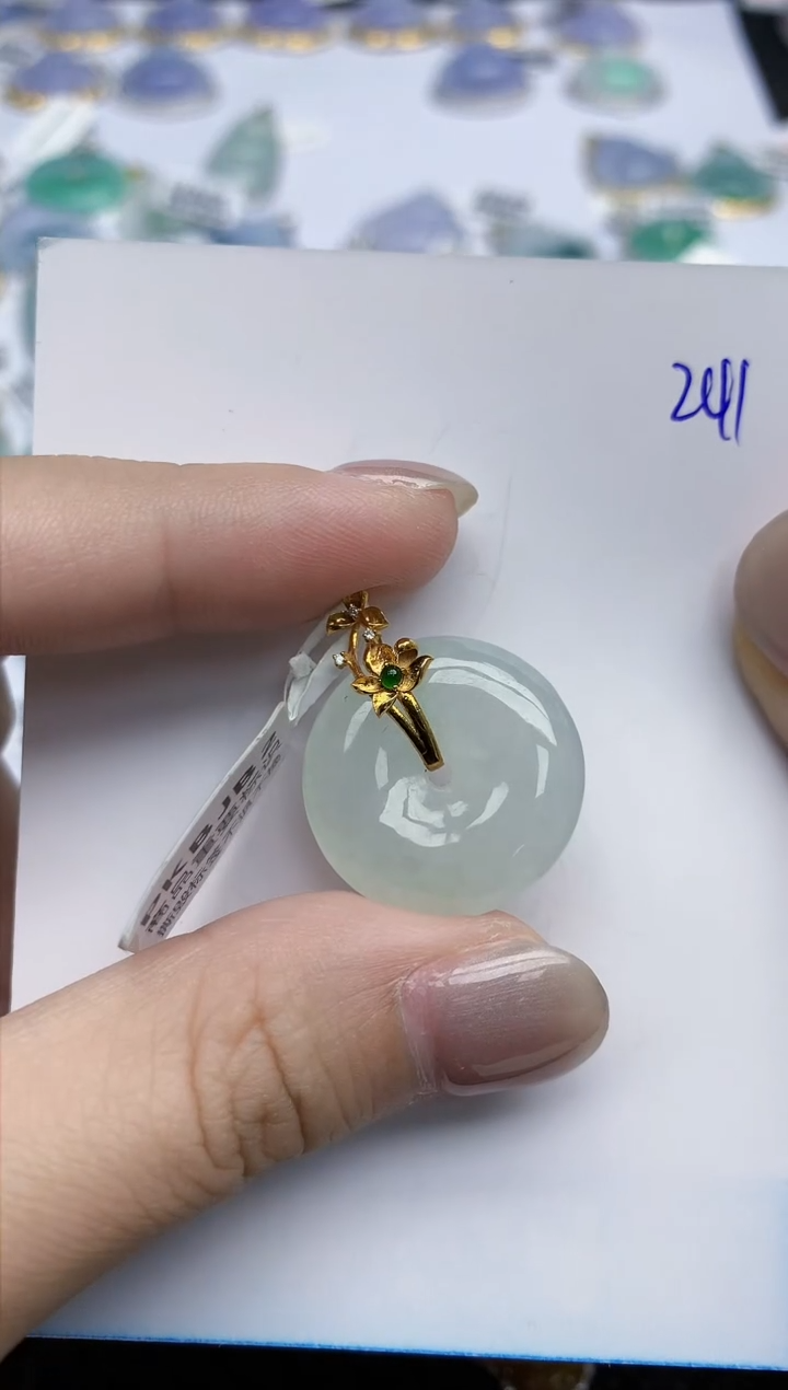 【闪购商品】翡翠颈饰18K金镶嵌天然翡翠A货