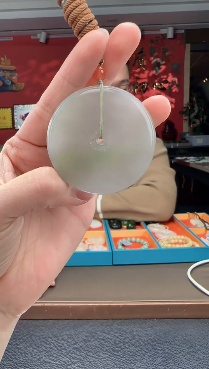 【闪购商品】和田玉颈饰未镶嵌烟紫带翠平安扣