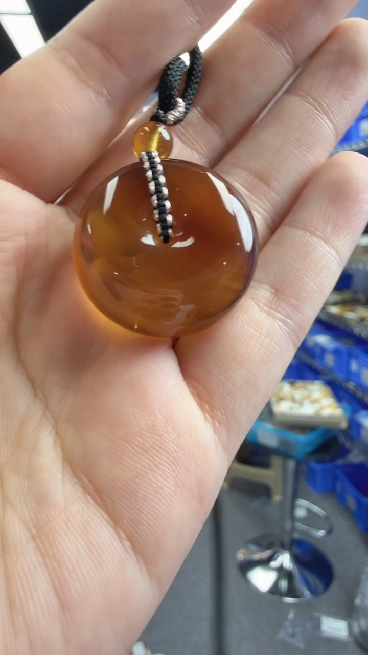 未镶嵌颈饰琥珀192秒拍号 假一罚三