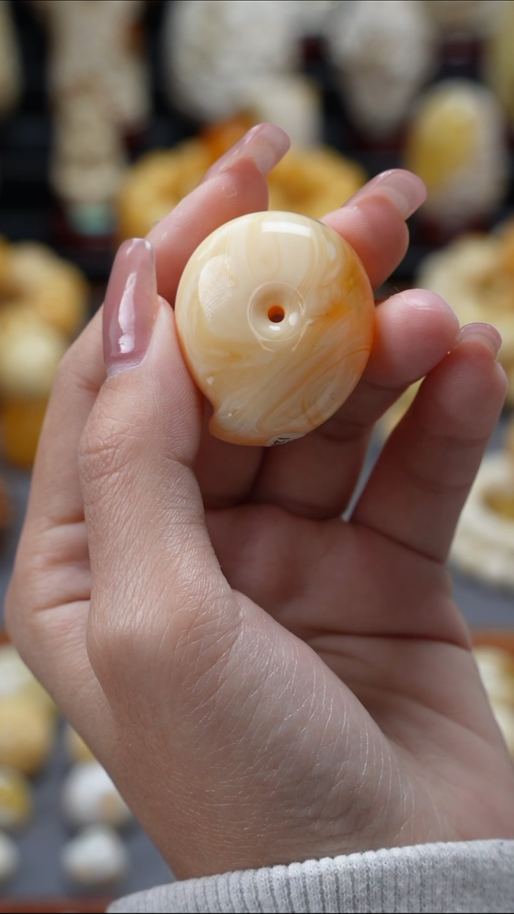 裸石琥珀未镶嵌原矿天然琥珀蜜蜡
