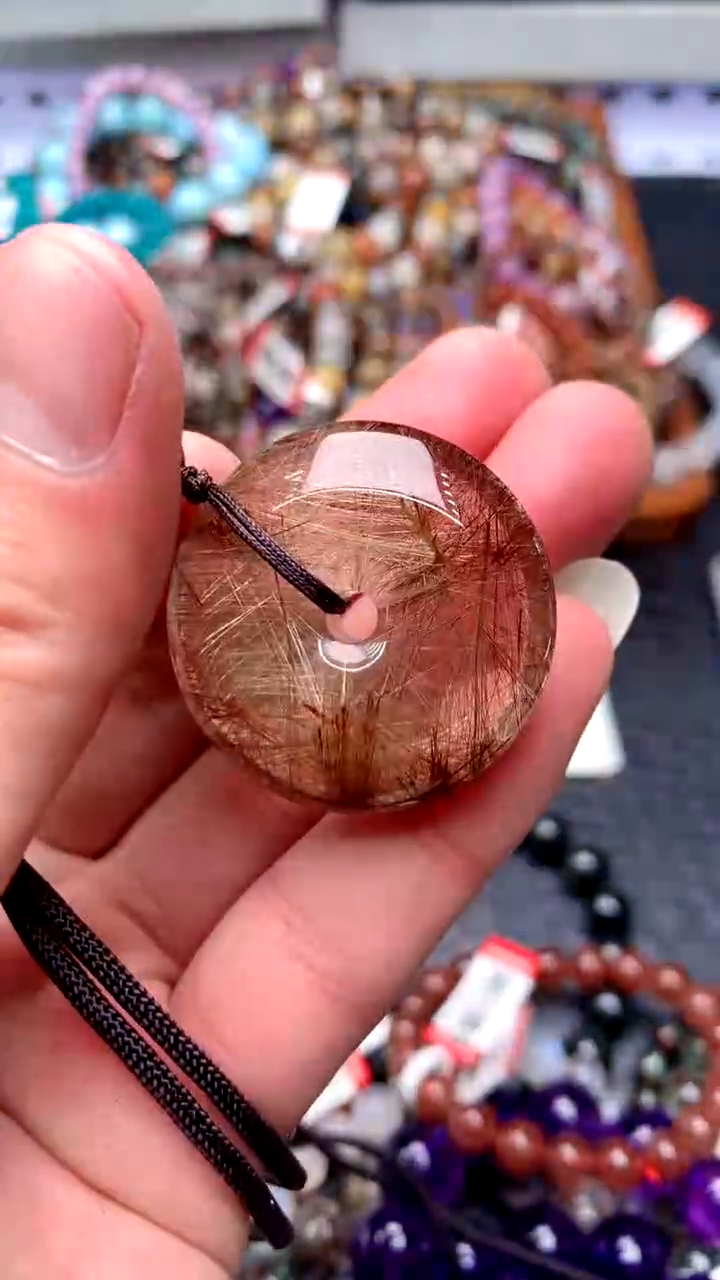 【闪购商品】水晶吊坠(赠链)未镶嵌68