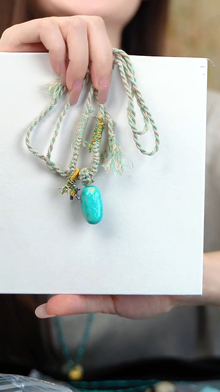 项链随型绿松天然矿石