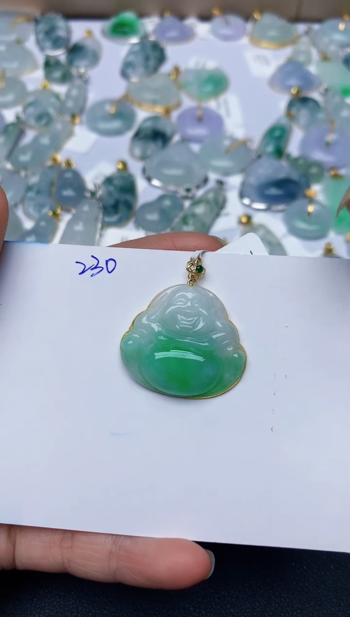 【闪购商品】翡翠颈饰18K金镶嵌天然翡翠A货  