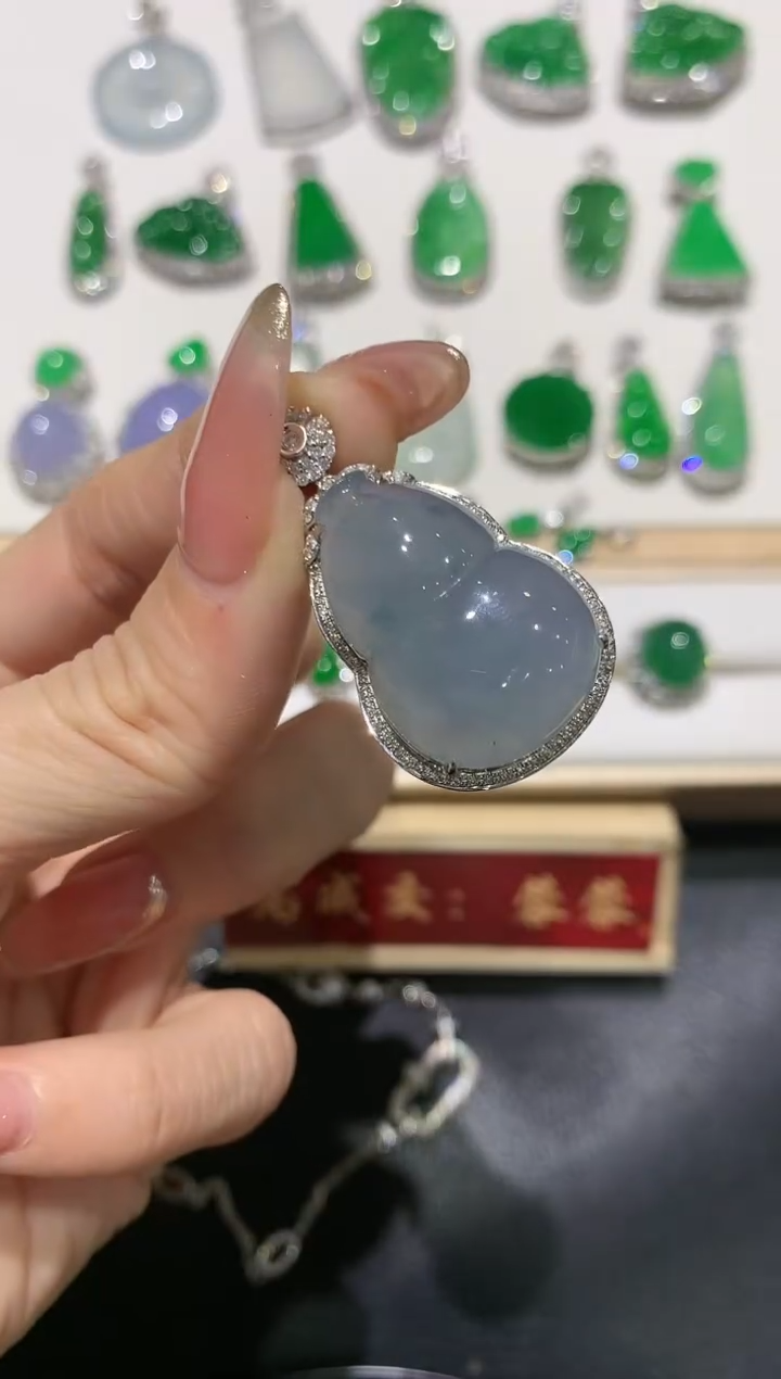 【闪购商品】翡翠吊坠(不含链)18K金镶嵌团购2