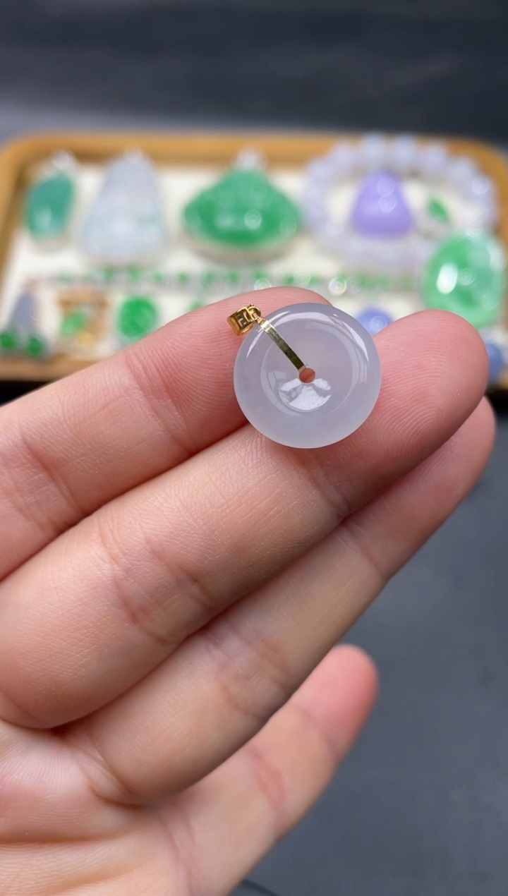 【闪购商品】翡翠颈饰18K金镶嵌7...........