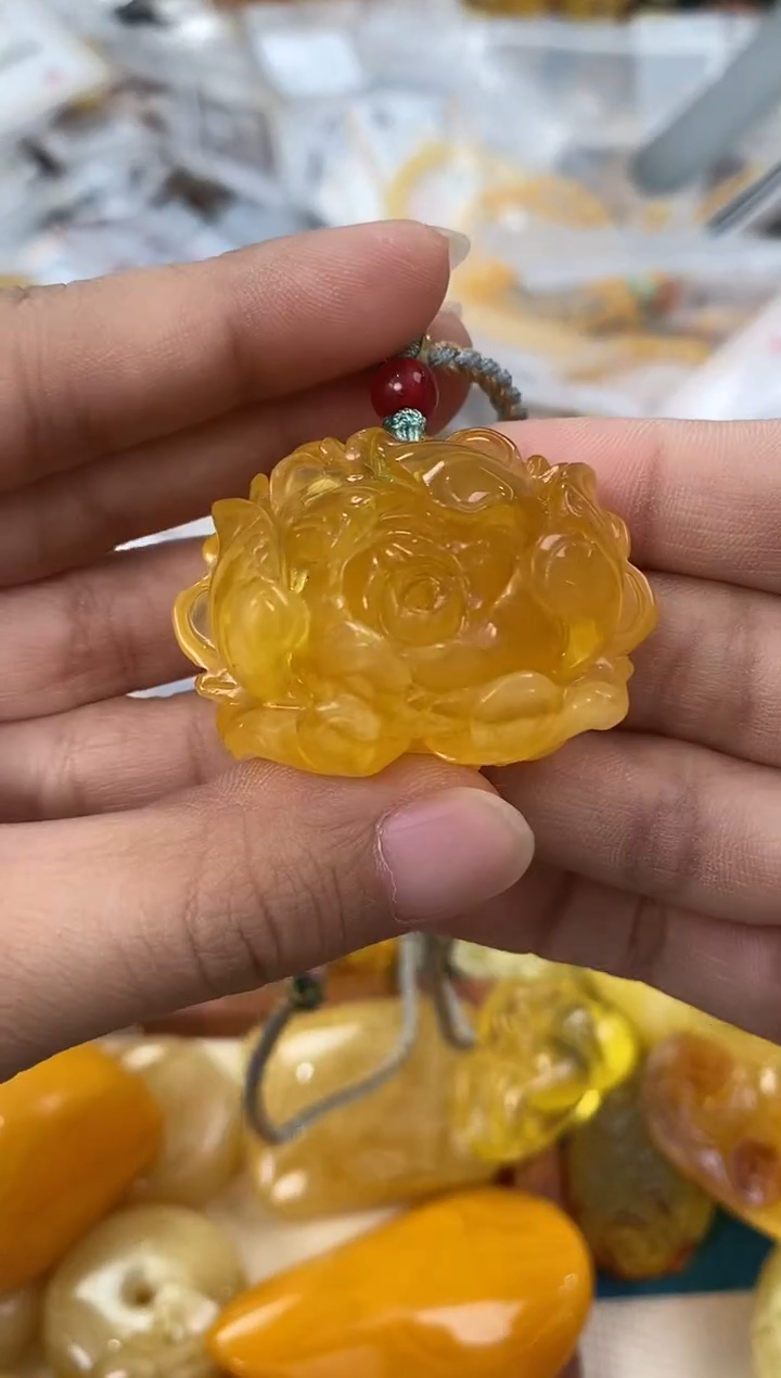 未镶嵌琥珀裸石天然琥珀蜜蜡