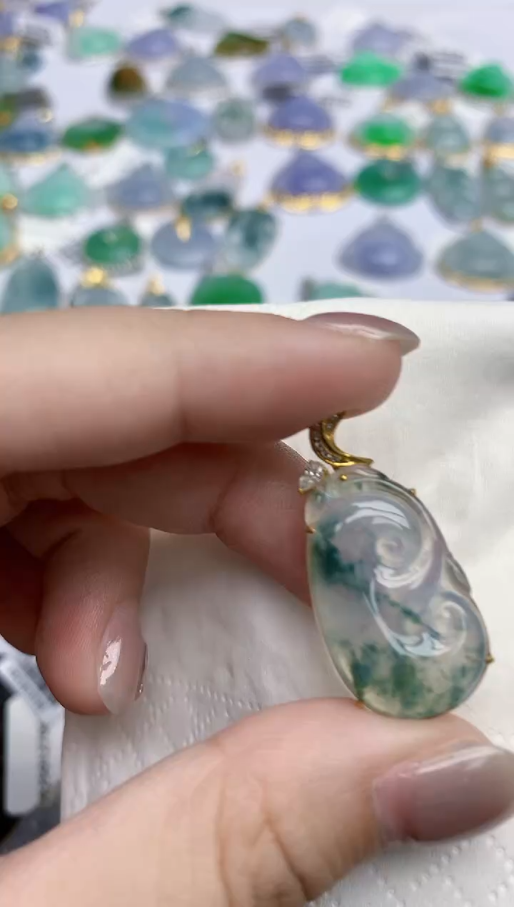 【闪购商品】翡翠颈饰未镶嵌天然翡翠A货