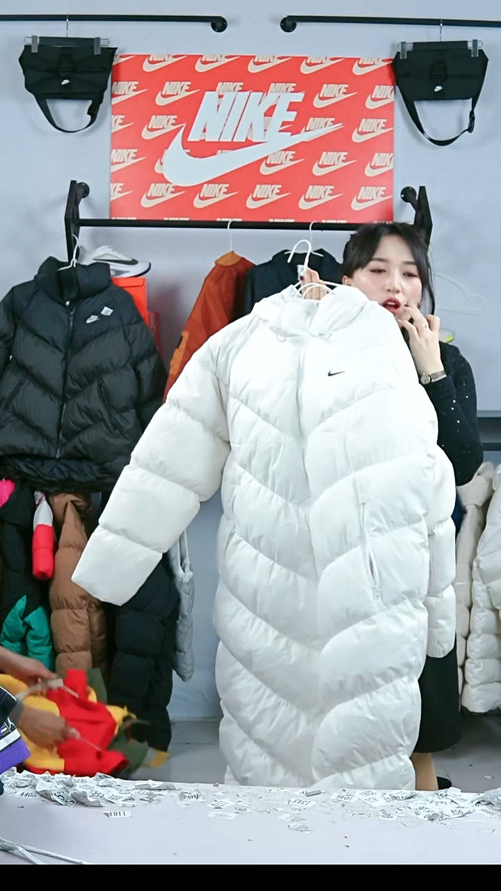 407闪购编码运动衣以直播间过款为准尺码