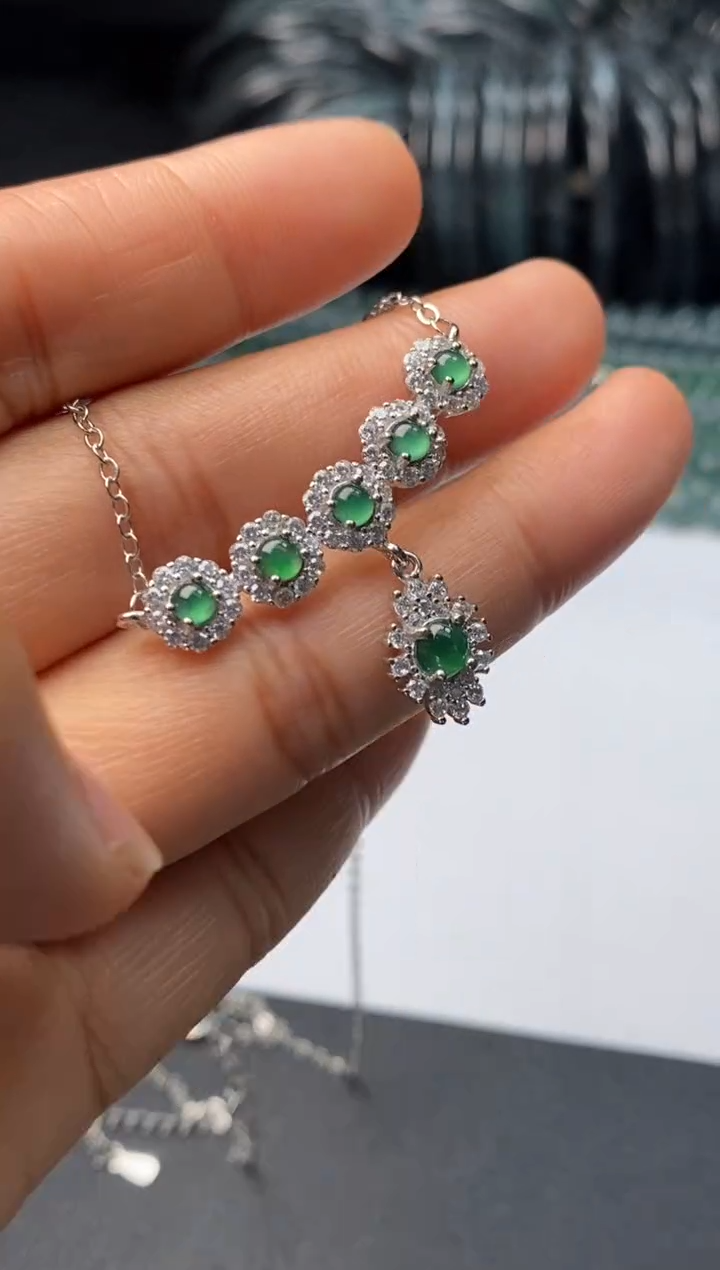 定制翡翠未镶嵌毛货翡翠~多样性发其一