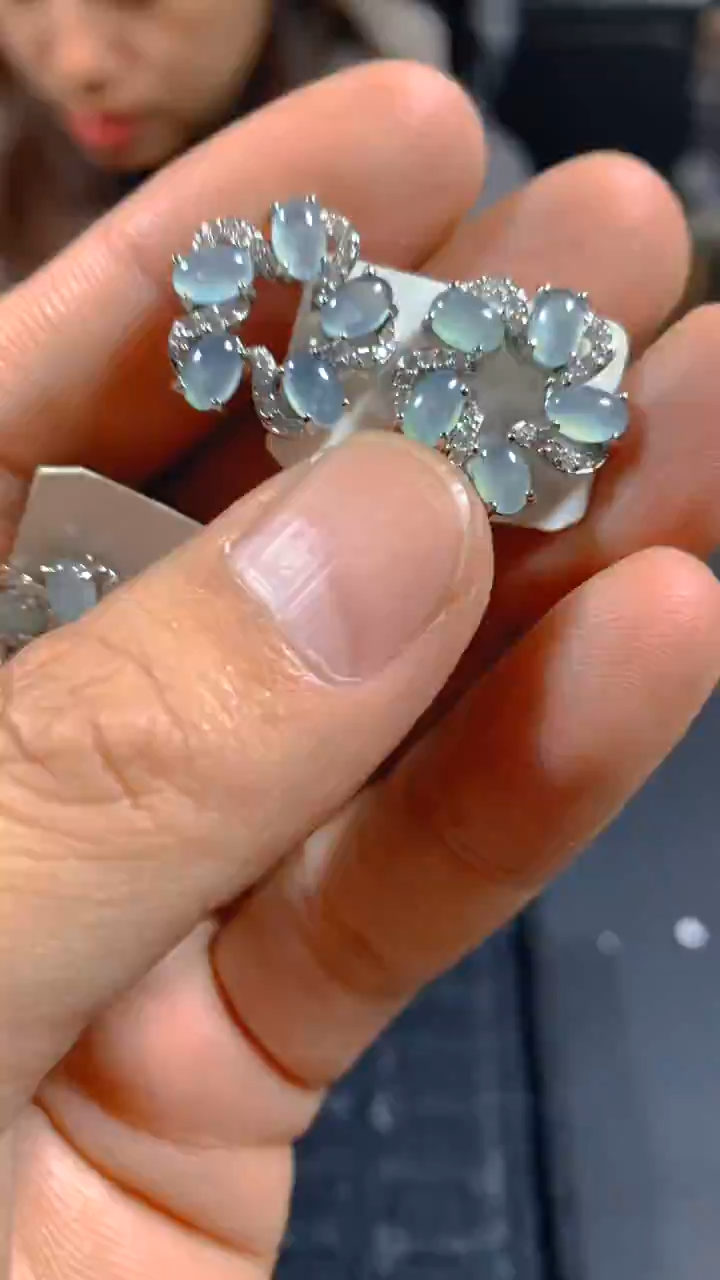 未镶嵌翡翠耳饰多样性发一