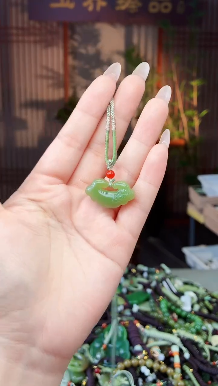 颈饰未镶嵌和田玉多样性发货拍一发一