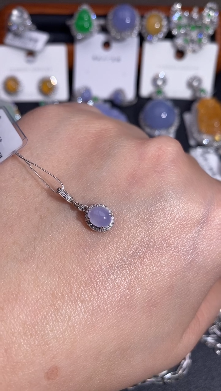 【闪购商品】翡翠颈饰18K金镶嵌吊坠