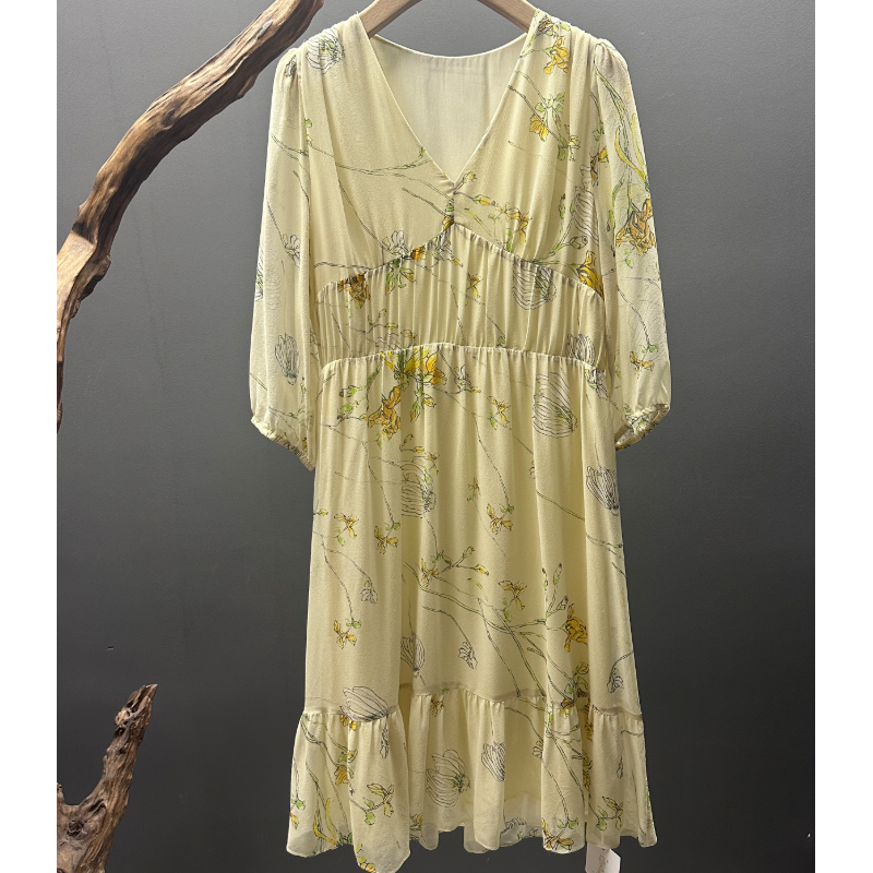 【墨枝】V领大裙摆桑蚕丝连衣裙D9008216