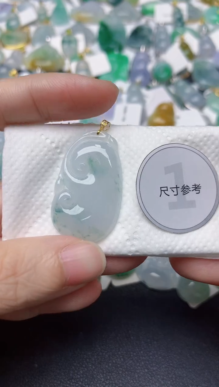 颈饰18K金镶嵌翡翠天然缅甸A货翡翠