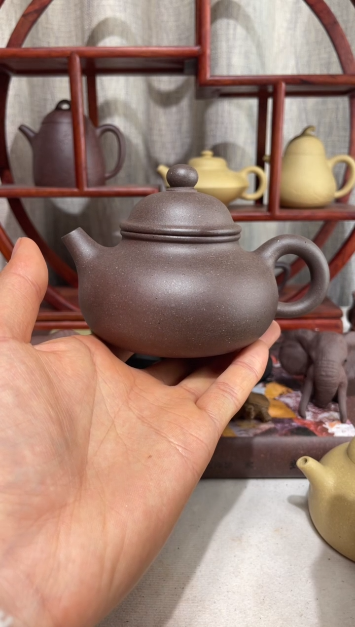 【闪购商品】紫砂茶壶台西底槽青手工泥容天215cc