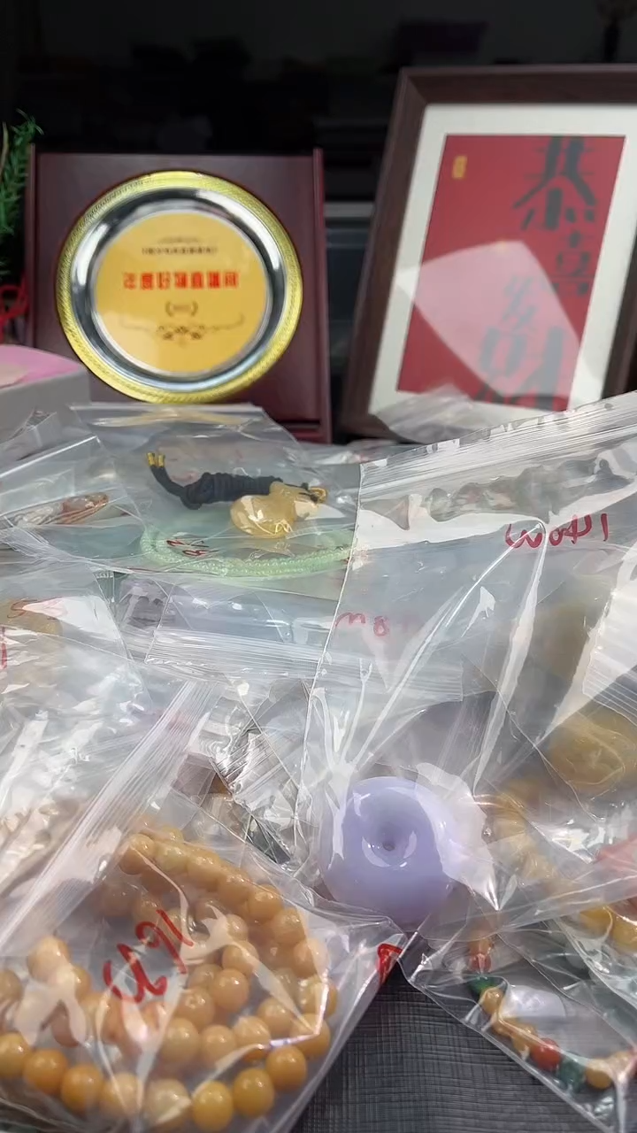 【闪购商品】翡翠颈饰未镶嵌易维珠宝咨询链接！！！！