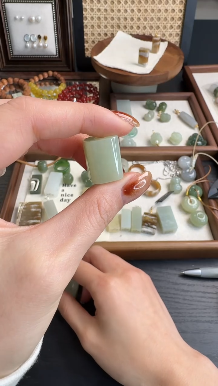 颈饰未镶嵌和田玉14