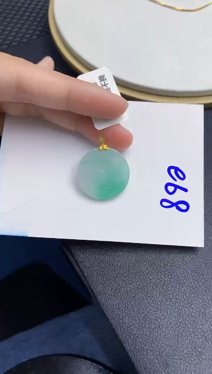 【闪购商品】翡翠颈饰18K金镶嵌000000000