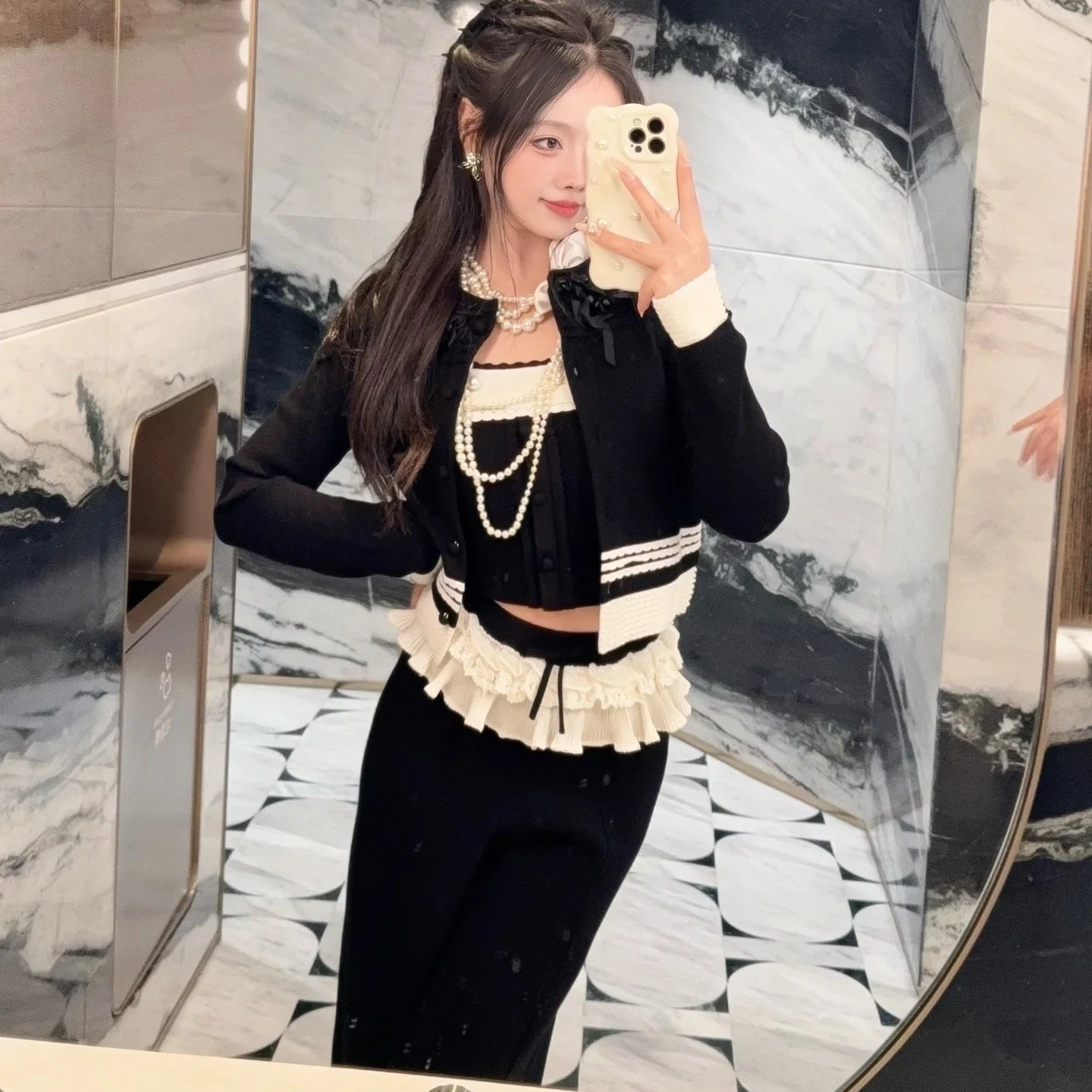 拉家2026早春上衣时尚百搭蝴蝶结织带黑白撞色针织开衫长裤套装女