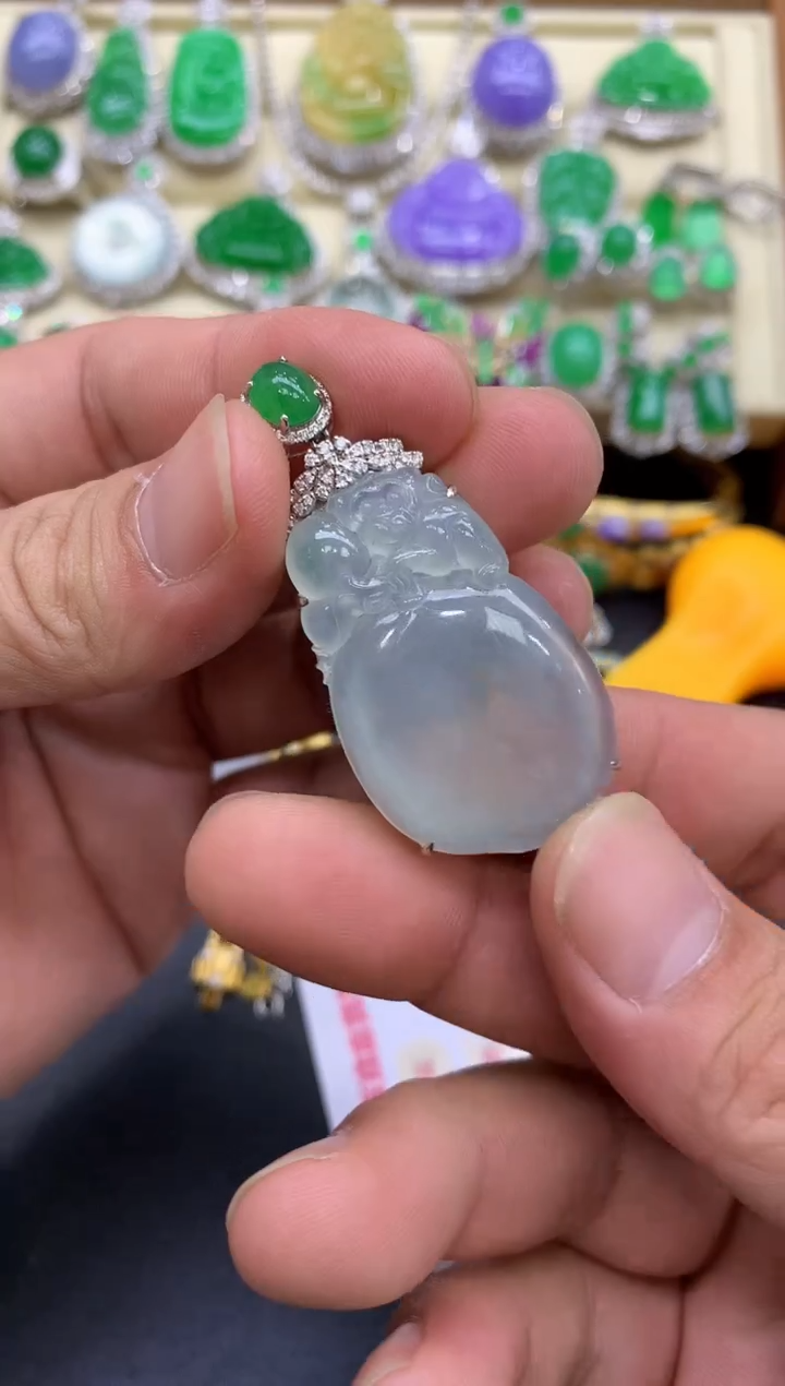 颈饰18K金镶嵌翡翠424-中国好珍宝