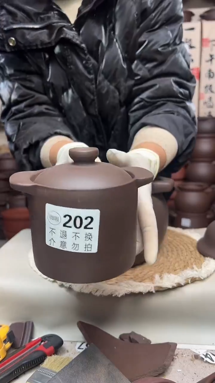 宜兴紫砂微瑕隔水炖盅500CC，一对