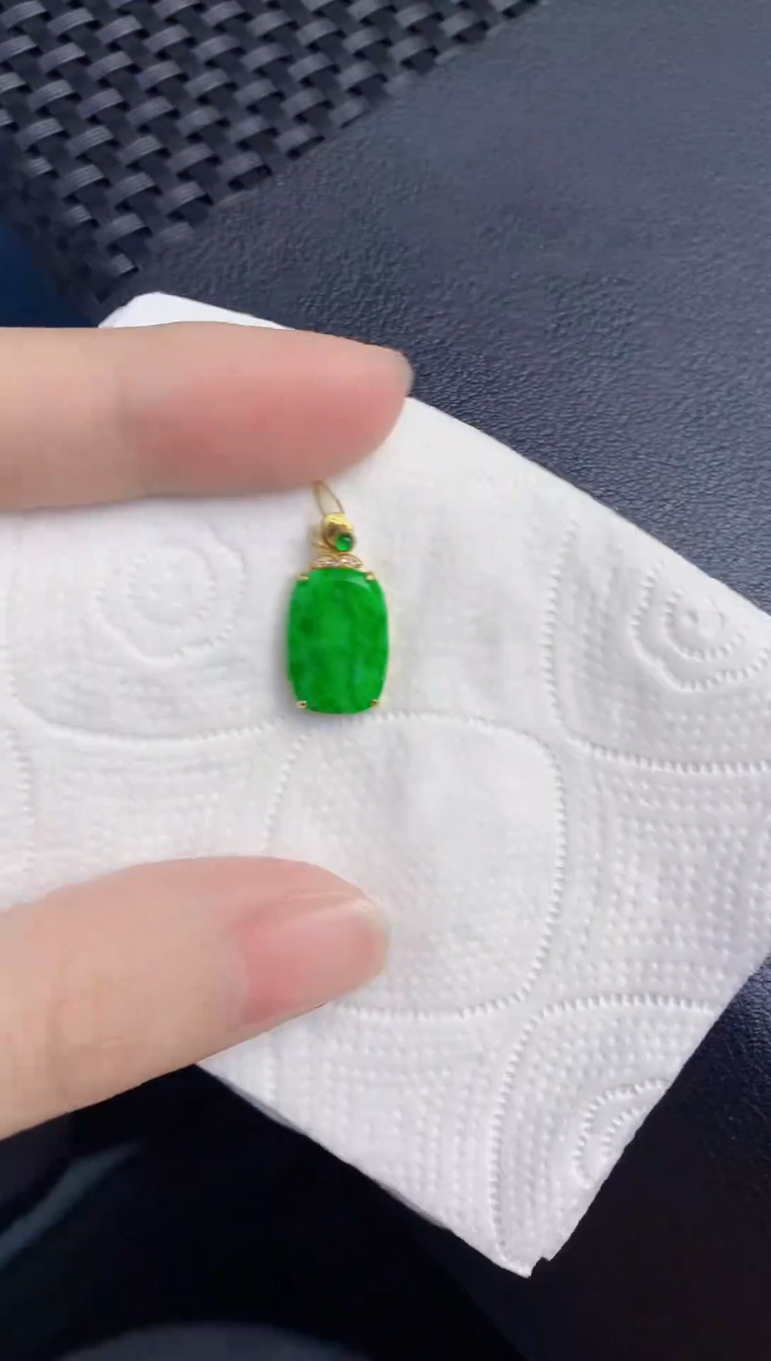 颈饰18K金镶嵌翡翠天然翡翠缅甸A货