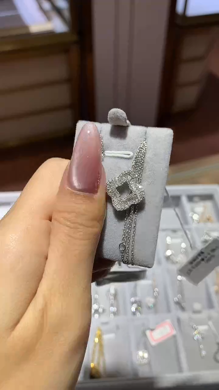 【闪购商品】钻石项链18K金镶嵌项链