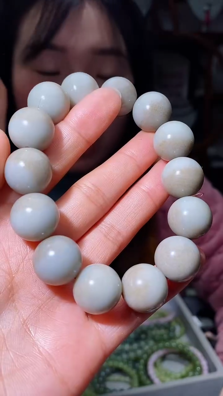 【闪购商品】和田玉手串未镶嵌卡16