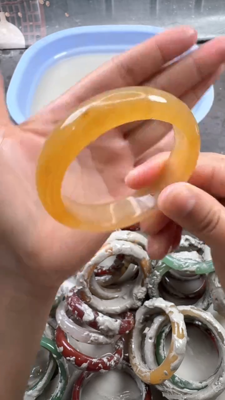 石英质玉手镯未镶嵌58