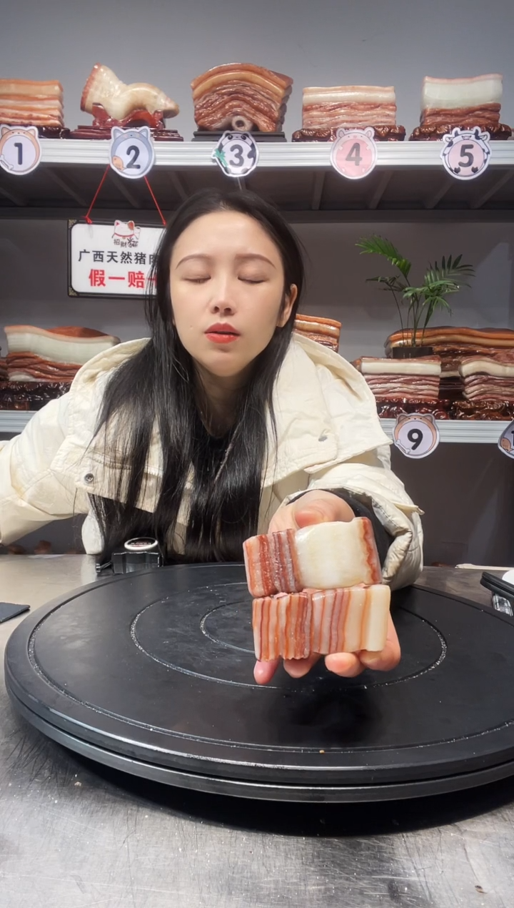 【闪购商品】天然石材柳州猪肉石