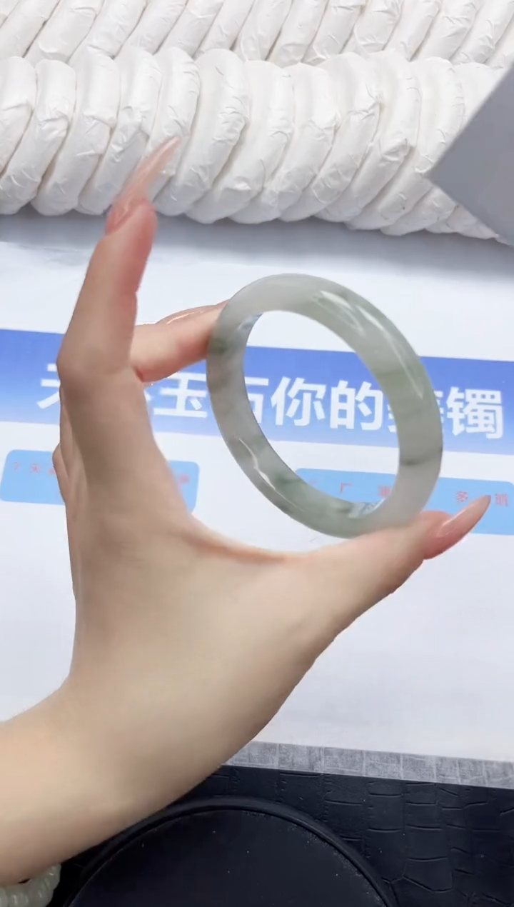 未镶嵌手镯石英质玉3-58