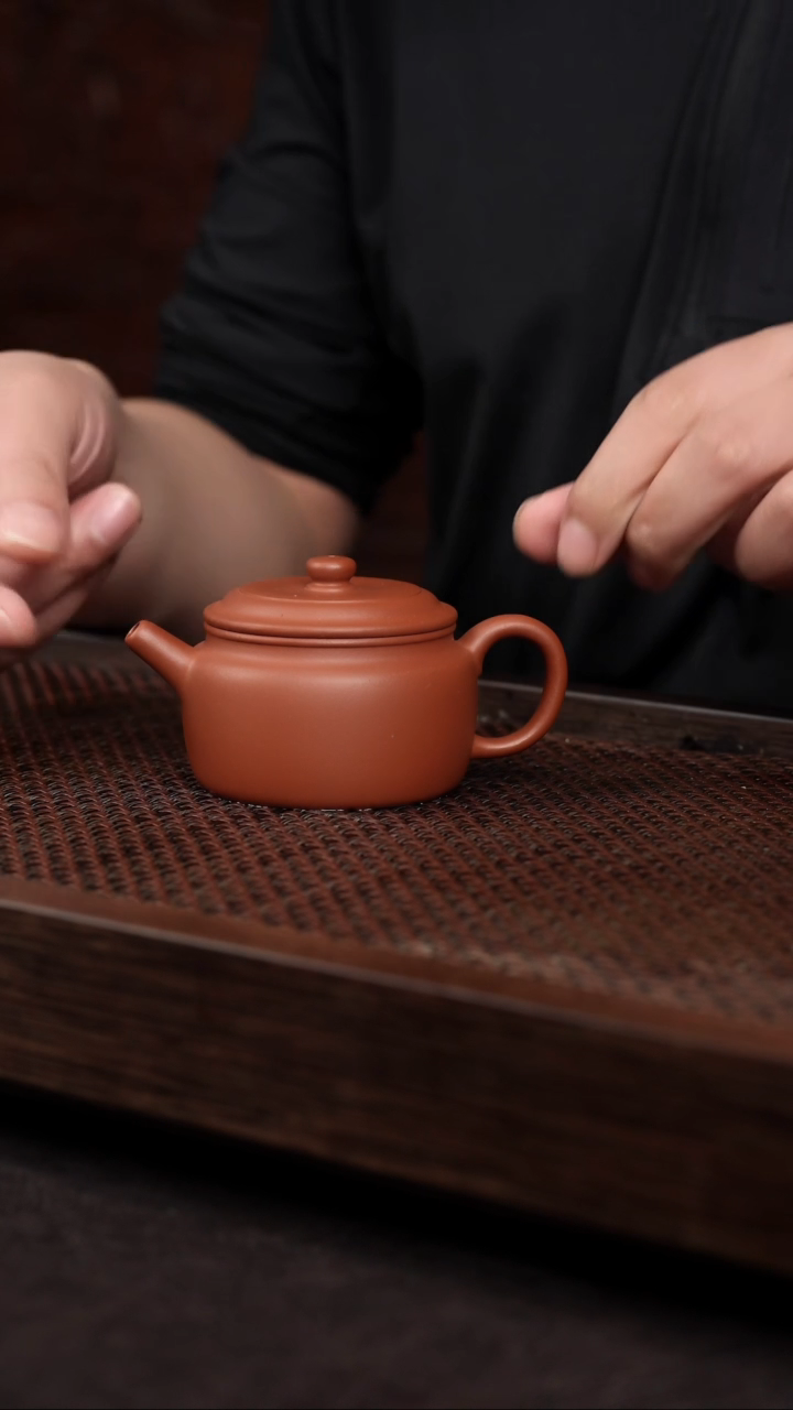 【闪购商品】紫砂茶壶朱泥德中