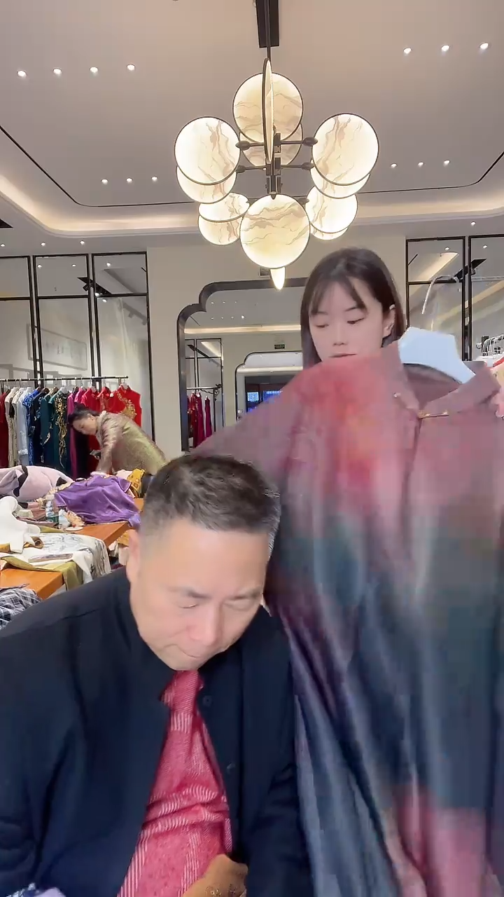 国风木薯丝晕染款宽松旗袍 199 130斤