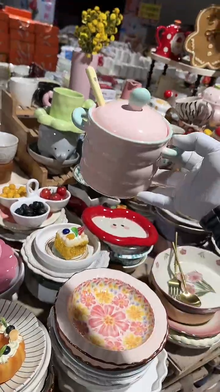 陶瓷带盖罐子带勺子微瑕 凑满20元包邮