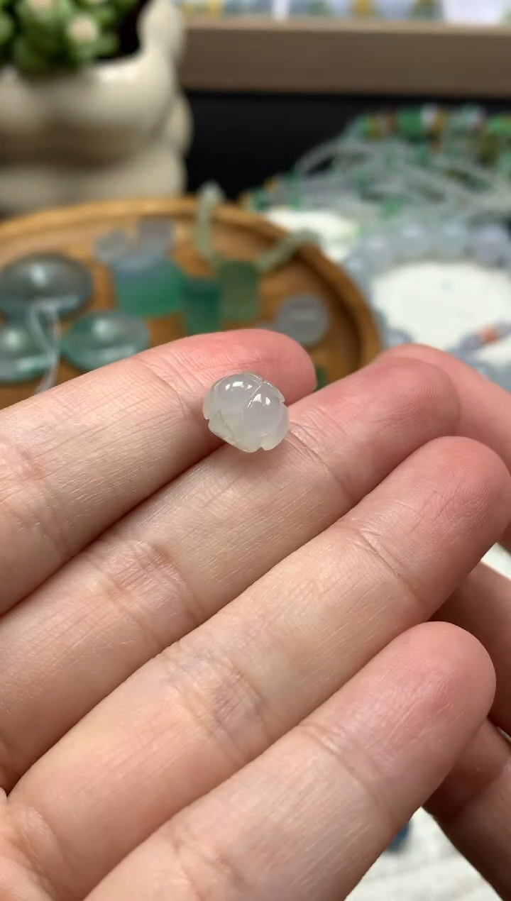 定制翡翠未镶嵌毛货