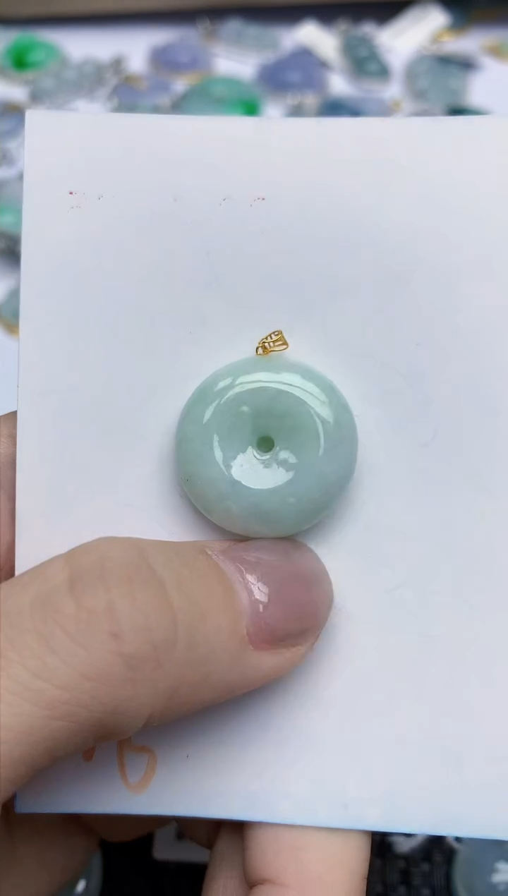 【闪购商品】翡翠颈饰18K金镶嵌天然翡翠A货